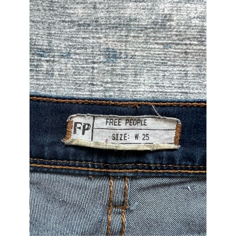 Free People Medium Blue Distressed Skinny Jeans Size 25 - Picture 3 of 6
